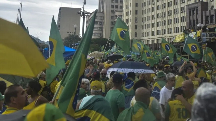 Braziliyada kritik seçki: