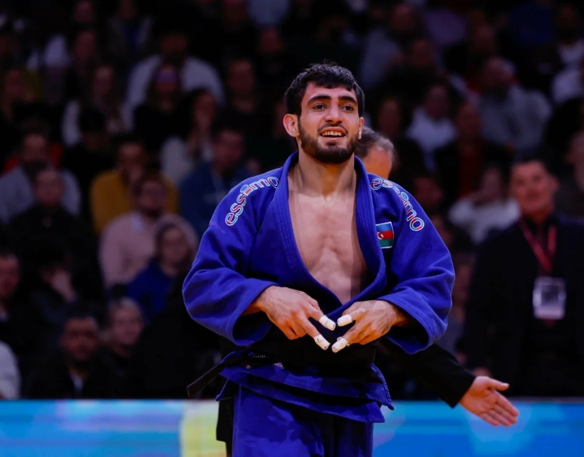 Ruslan Paşayev Bakıda keçirilən dünya çempionatında ilk qələbəsini qazanıb