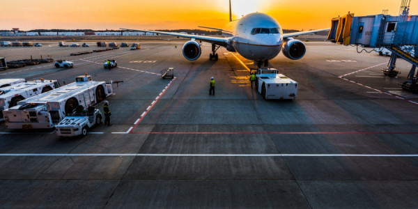 Husilər Səudiyyə Ərəbistanında iki aeroporta zərbə endirib