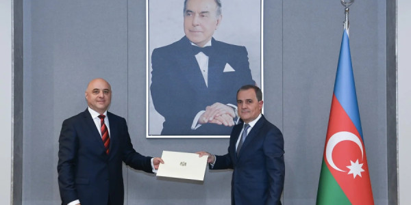 Ceyhun Bayramov Gürcüstanın Azərbaycana yeni təyin olunmuş səfirini qəbul edib