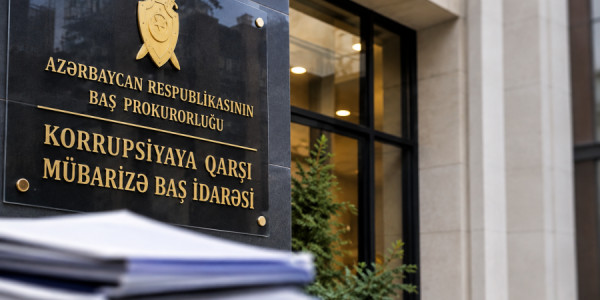 Dövlət Xidmətinin vəzifəli şəxsinin qanunsuz əməlləri barədə cinayət işi məhkəməyə göndərilib