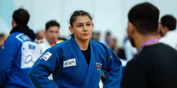 Südabə Ağayeva dünya çempionatında mübarizəni dayandırdı