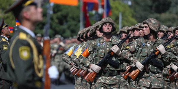 Ermənistanda hərbi xidmətlə bağlı