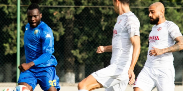 Premyer Liqa: VII turun açılış oyununda "Kəpəz" "Araz-Naxçıvan"ı məğlub edib