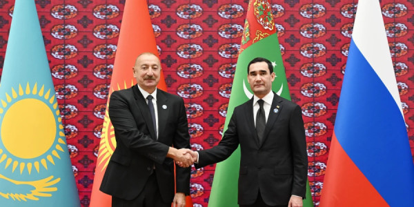 İlham Əliyev Türkmənbaşıda MDB Dövlət Başçıları Şurasının iclasında iştirak üçün "Avaza" Kompleksinə gəlib -