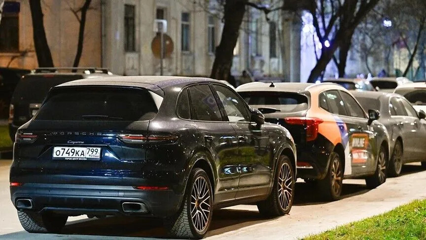 Porsche satışlarında kəskin geriləmə: