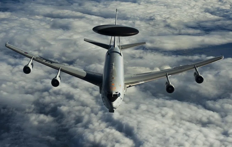 NATO təyyarəsi Qara dəniz üzərində uçub