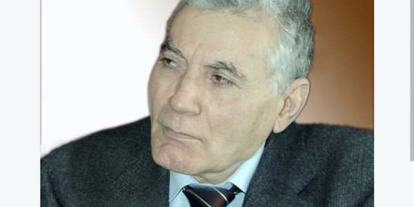 Tanınmış şair Ayaz Vəfalı vəfat edib