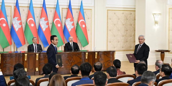 Azərbaycanla Kamboca arasında üç sənəd mübadilə olunub -