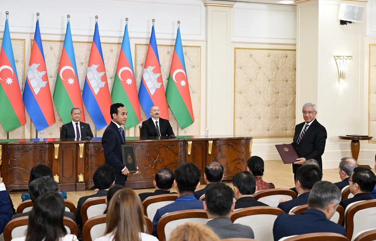 Azərbaycanla Kamboca arasında üç sənəd mübadilə olunub -
