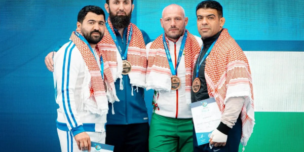 Azərbaycan güləşçiləri veteranlar arasında dünya çempionatında 3 gümüş medal qazanıblar