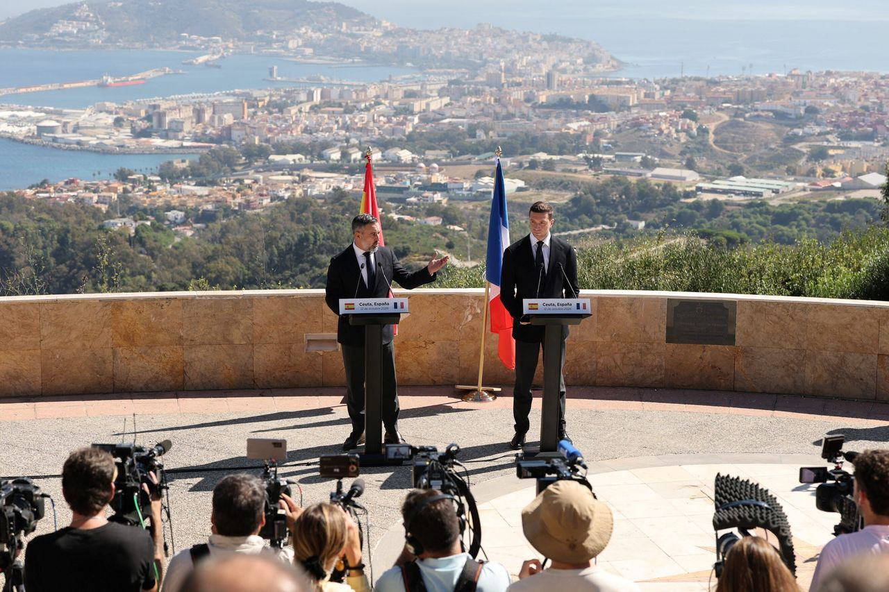 Fransa və İspaniyanın sağçı liderləri seçkilər öncəsi birləşir
