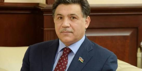 Aydın Hüseynov: Təhsil sistemi siyasi və dini qarşıdurma platforması deyil