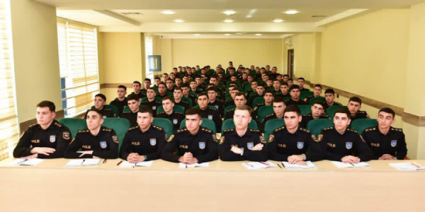 Polis Akademiyasında təcrübəli mütəxəssislərin iştirakı ilə dərslər keçirilir