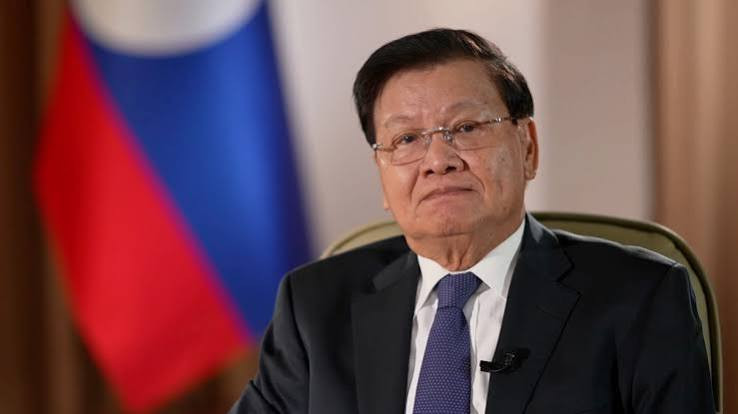 Laos Prezidenti: 44 il əvvəl olduğum Bakını çətinliklə tanıdım