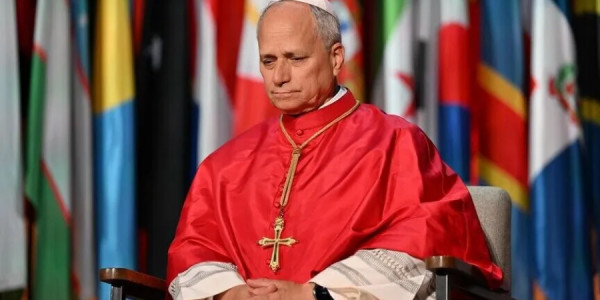 Dünyanın diqqəti Vatikanda: Roma Papası əməliyyat olunacaq