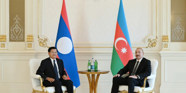 Azərbaycan və Laos prezidentləri mətbuata bəyanatlarla çıxış edirlər