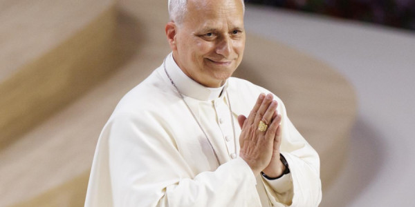 Papa XIV Leonun ağciyər xərçəngi əməliyyatından sonra vəziyyəti normaldır