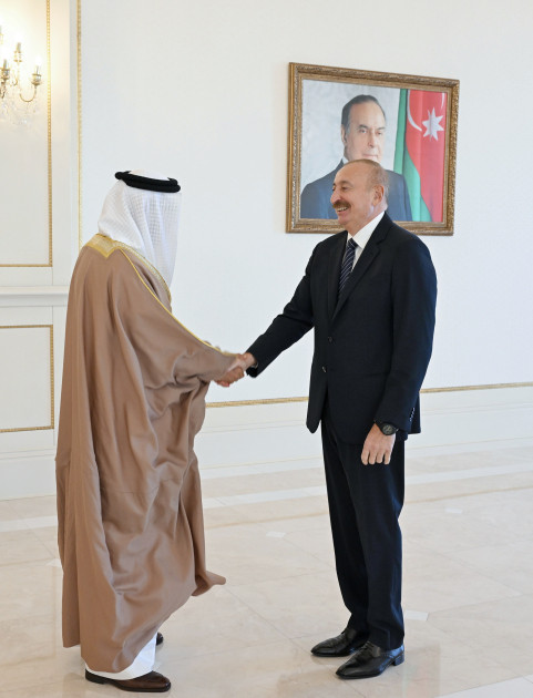 Prezident İlham Əliyev Bəhreynin xarici işlər nazirini qəbul edib