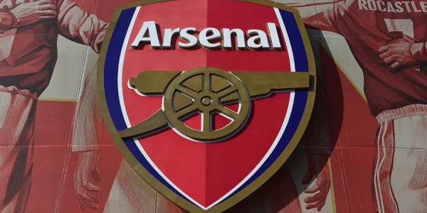 "Arsenal" xərcləri azaltmaq məqsədilə 60 iş yerini ləğv etməyi planlaşdırır