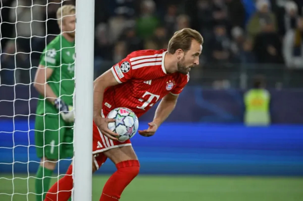 Harri Keyn Çempionlar Liqasında Levandovski və Van Nistelroyun göstəricisini təkrarlayıb