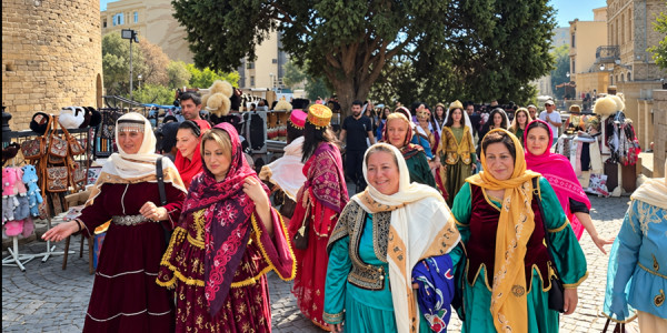 Bakıda “Kəlağayı” yürüşü