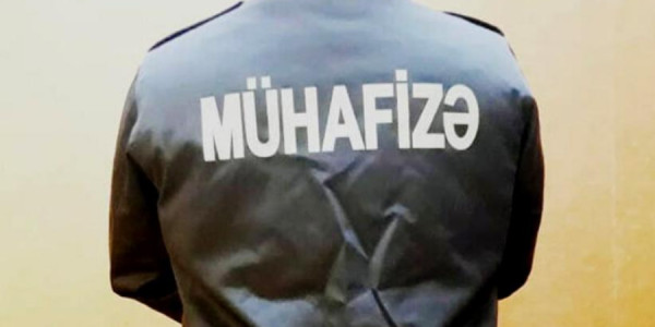 Bakıda çox sayda şəxs məktəb mühafizəçisinə hücum etdi - Ağır xəsarət yetirildi