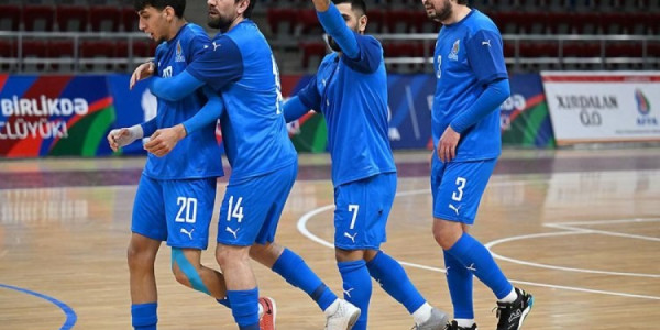 Azərbaycan millisinin Çexiya ilə oyun üçün heyəti açıqlandı
