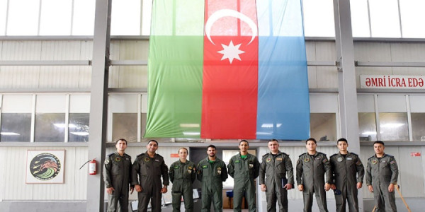 İtaliya hərbçiləri Azərbaycana gəldi