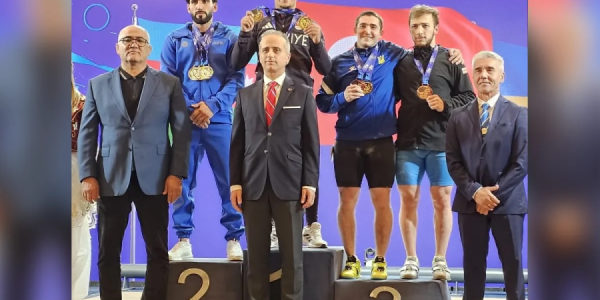 Azərbaycan ağırlıqqaldıranı Avropa birinciliyində 3 medal qazandı