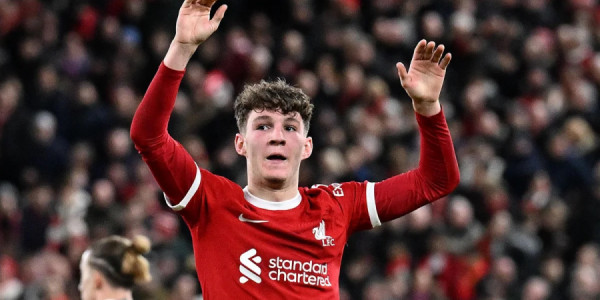"Liverpul"un gənc futbolçusu Luis Kumas Stiven Cerrardın göstəricisini təkrarlayıb