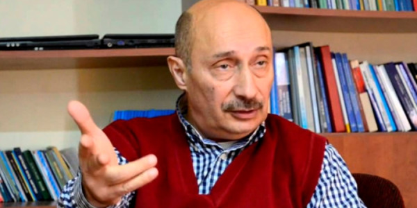 Zelenskinin istefası heç nəyi dəyişməyəcək -