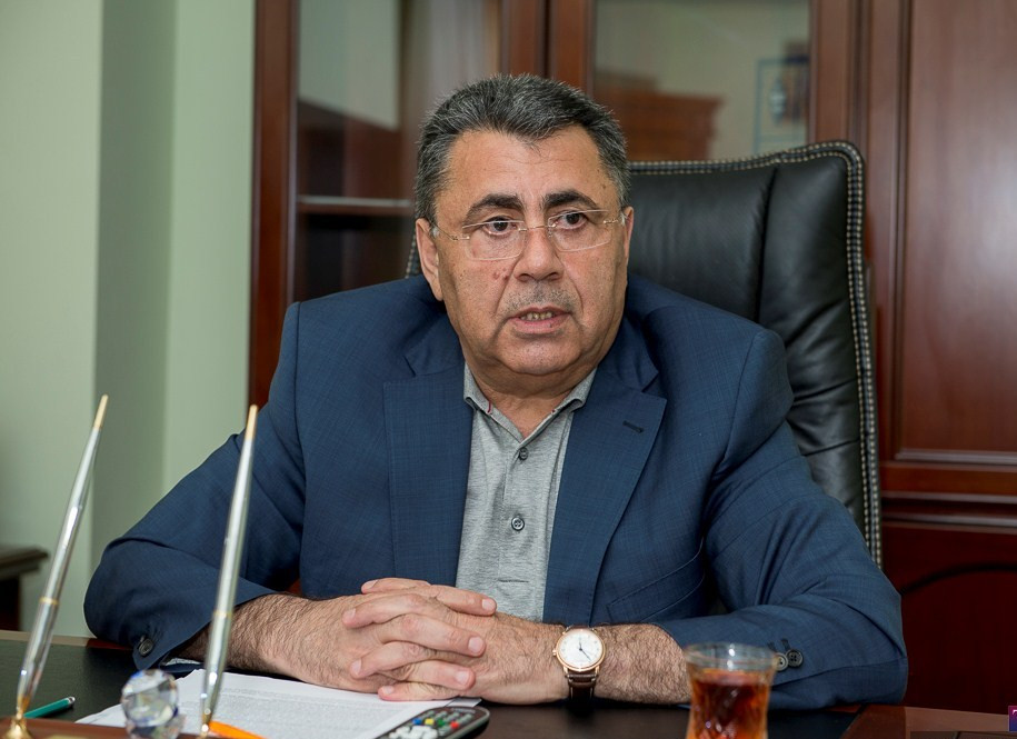 Deputat: Siyasi maraqlar hüquqi prinsiplərin yerini tutmamalıdır