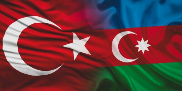 Azərbaycan və Türkiyə Doğma Qardaşdır