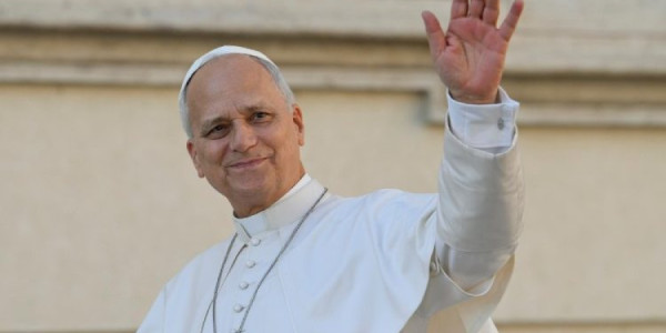 Papa XIV Leo Putinlə telefon danışığında atəşkəsə çağırıb