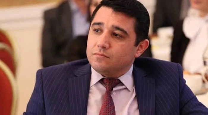 Gecə klubunda əylənən adam ailə başçısı ola bilməz -