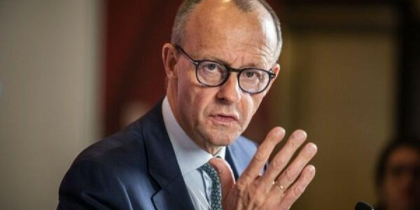 Merz: Ukraynanın özünü müdafiə etmək üçün başqa vasitəsi qalmayıb