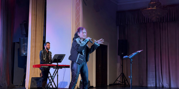 Rəşid Behbudov adına Azərbaycan Dövlət Mahnı Teatrında “Maykl Cekson” tribyut konsert keçirilib