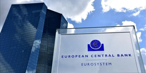 İtaliya nəhəngi Almaniya bankını ələ keçirməyə hazırlaşır
