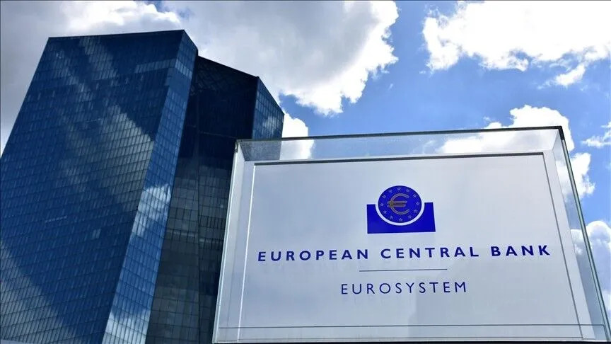 İtaliya nəhəngi Almaniya bankını ələ keçirməyə hazırlaşır