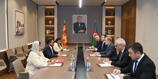 Azərbaycan və Şri-Lanka XİN başçıları ikitərəfli münasibətləri müzakirə ediblər