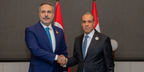 Türkiyə və Misirin xarici işlər nazirləri Bağdadda görüşüblər