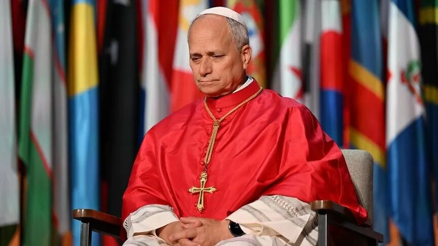 Ağciyər xərçəngindən əməliyyat olunan Roma Papası ilk dəfə göründü