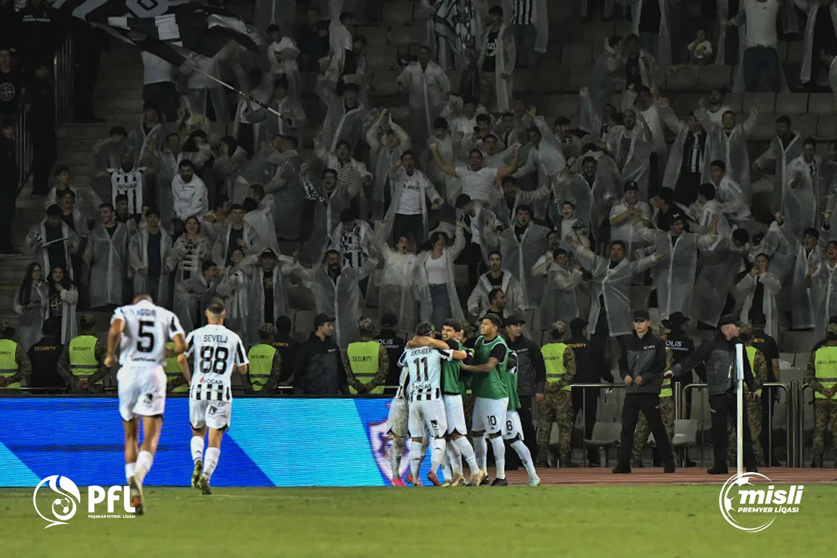 "Neftçi" Azərbaycan çempionatlarında səfərdə 700-cü qolunu "Qarabağ"a vurub