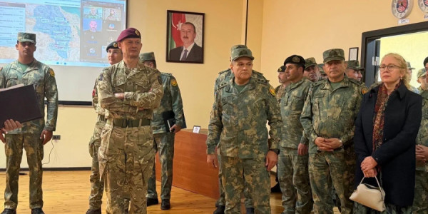 NATO və Azərbaycan arasında hərbi əməkdaşlıq inkişaf etdirilir