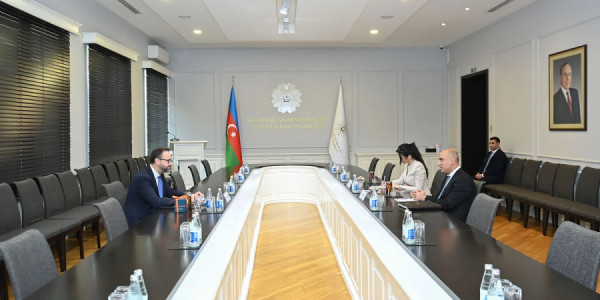 Emin Əmrullayev saksoniyalı həmkarı ilə görüşüb