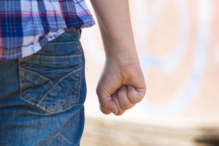 Saç düzümü və geyimə görə hücum? -