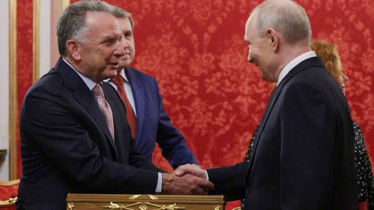 Uitkoff Putinlə görüş üçün Rusiyaya gedib
