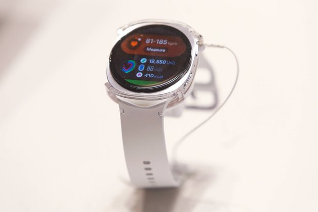 “Samsung”un ağıllı saatlarını işlədirsinizsə