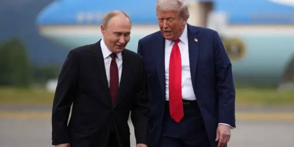 Putin Tramp ilə yeni görüş məsələsini gündəmə gətirib